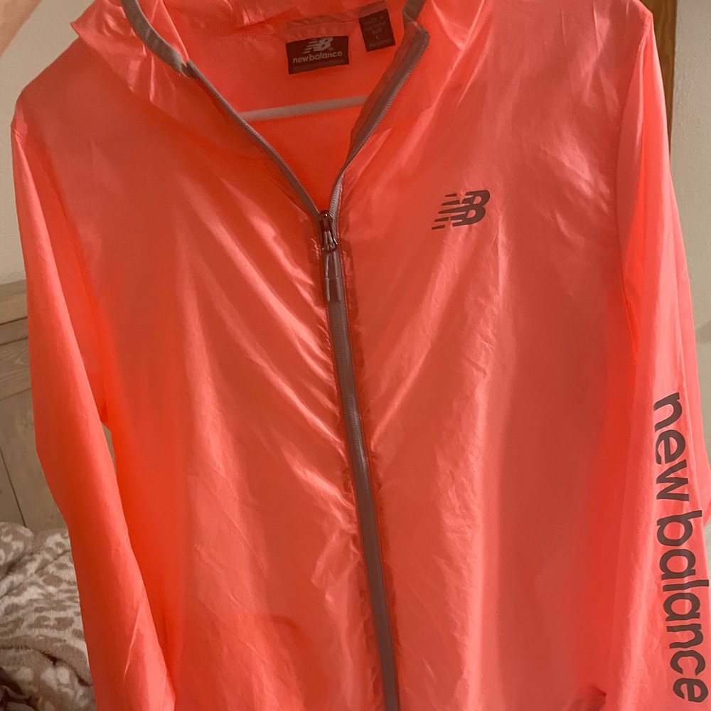 New balance wind breaker